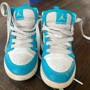 Nike Jordan Hugh tops teal boy 13
